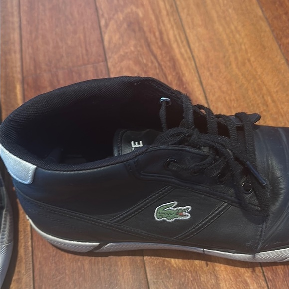Lacoste Black and White Sneakers with Comfortable Design - Picture 7 of 8